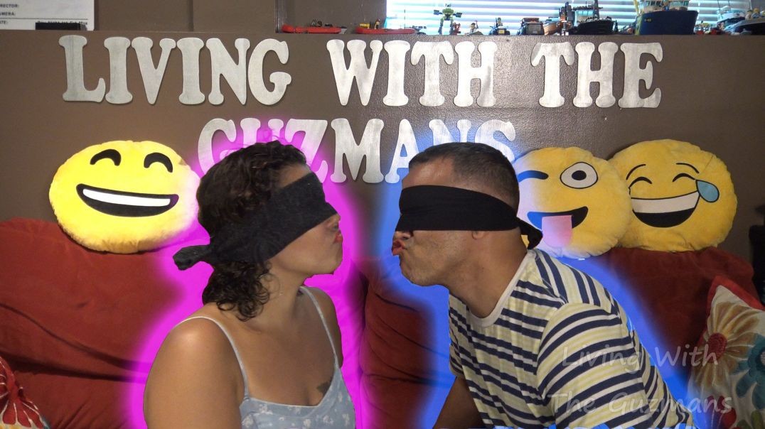 ⁣BLINDFOLDED KISSING CHALLENGE
