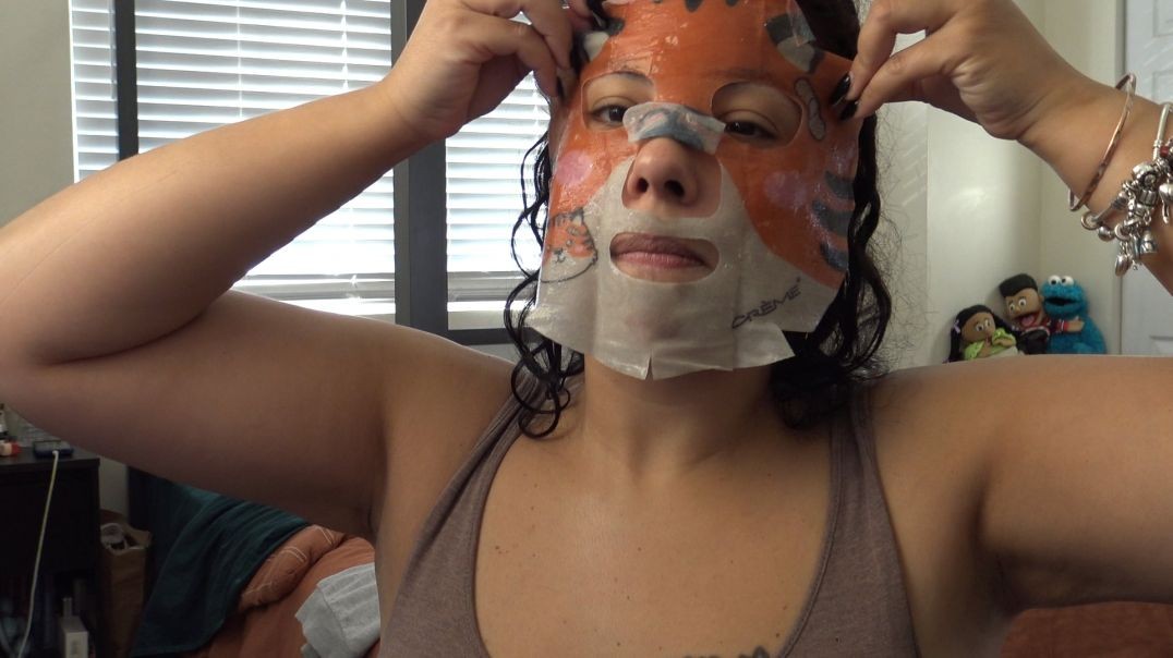 Trying The Creme Cica Mask