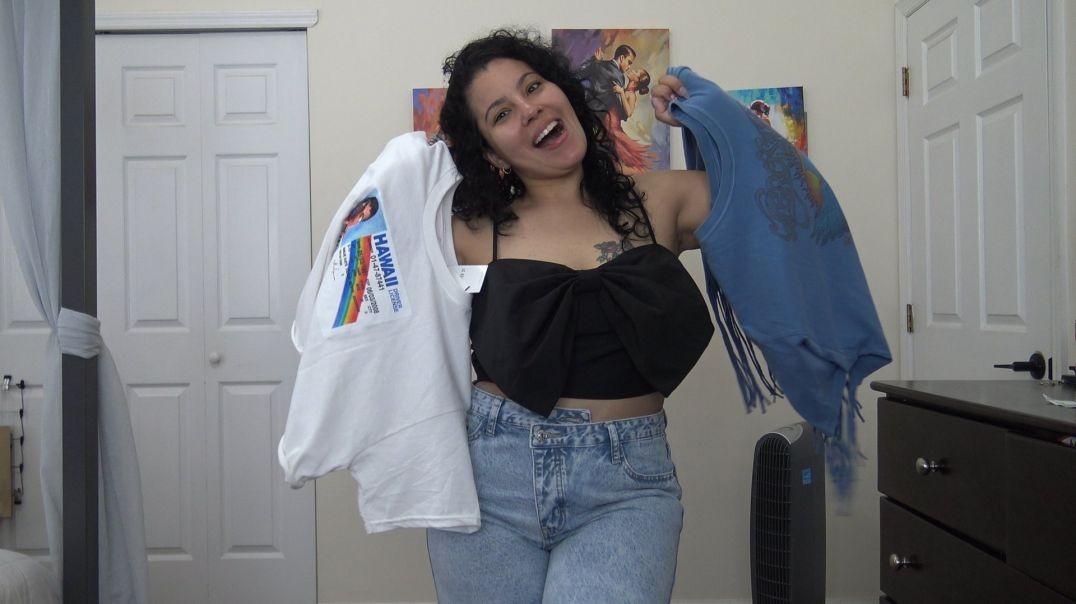 ⁣Cute Summer Shirts