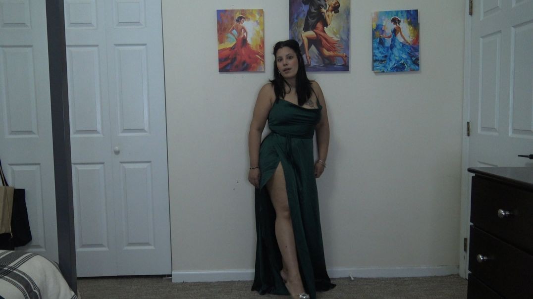⁣SHEIN HOLIDAY DRESS TRY ON
