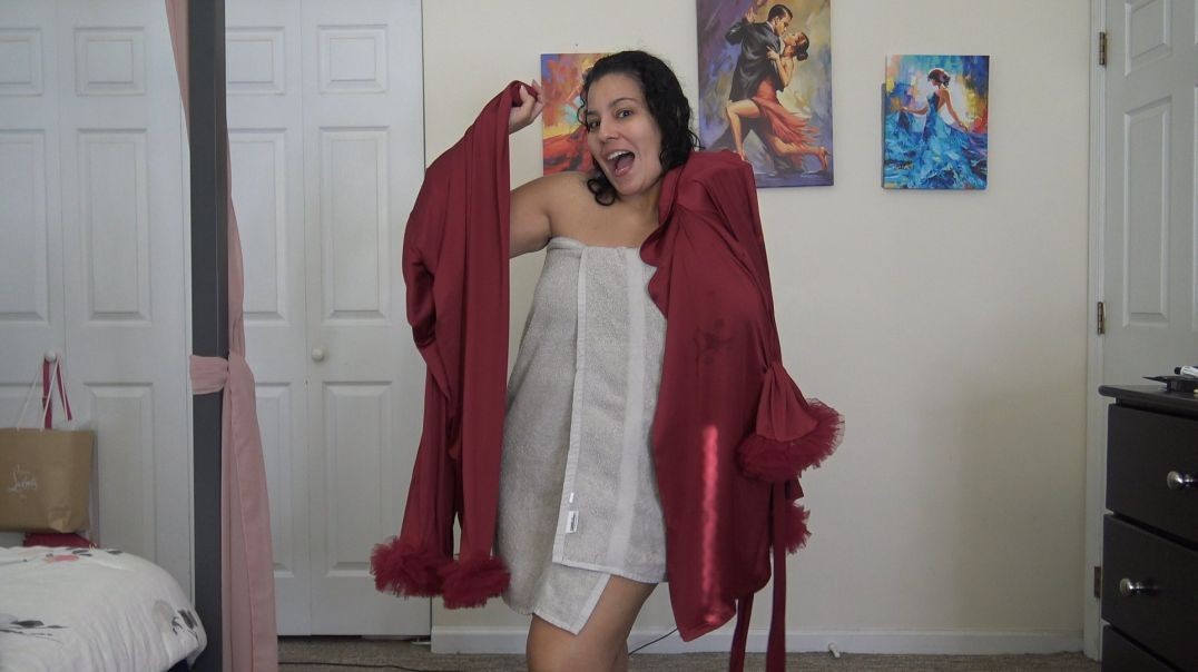 ⁣Christmas Pajama Try On