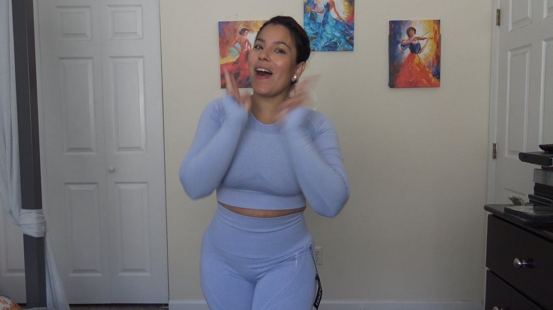 ⁣BOOHOO LEGGINGS TRY ON