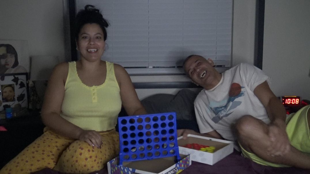 ⁣Vampires Battle In Connect Four