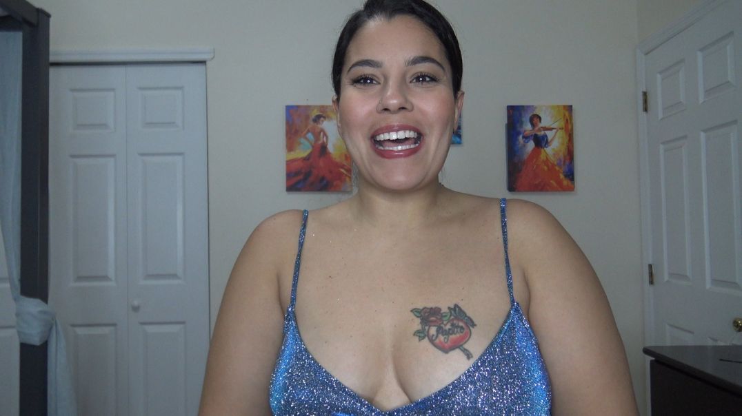 ⁣HOLIDAY DRESS TRY ON