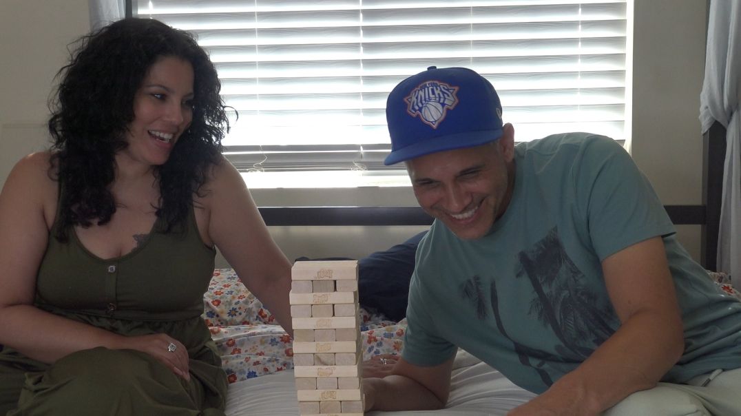 ⁣Jenga Challenge Who Wins